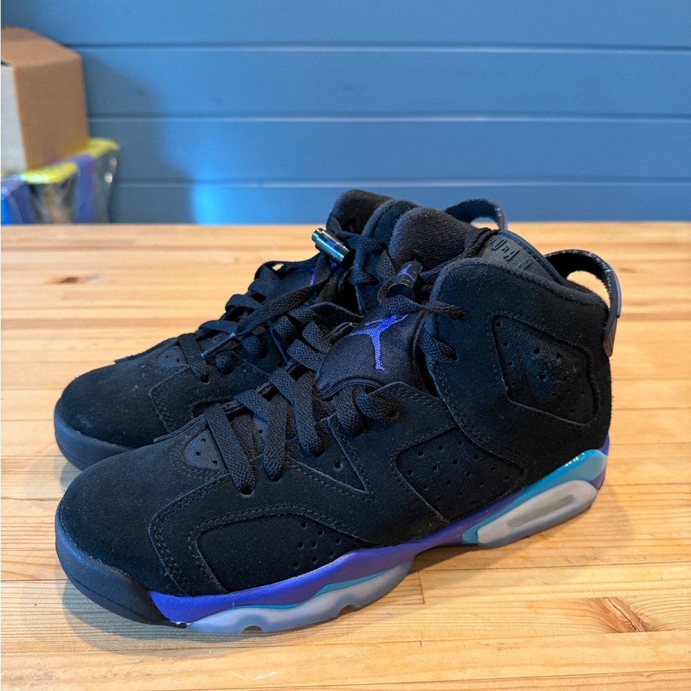 Nike Jordan 6 Retro GS New 6Y/W7.5